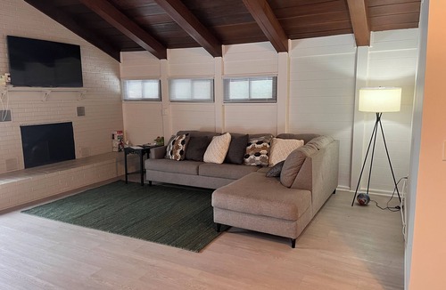Chesapeake Ranch Estates-Drum Point House | Charming 2-bedroom bungalow in Lusby .with open floor plan