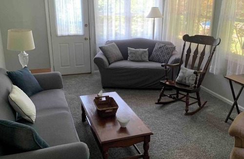 Bemus Point House | Charming 2-bedroom house with WiFi, AC in serene Bemus Point