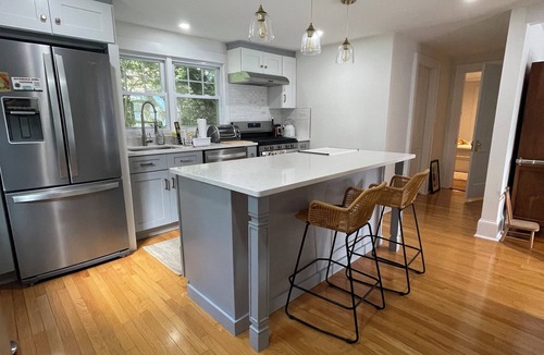 Willard Cottage | Charming 3-bedroom cottage in tranquil South Portland with WiFi