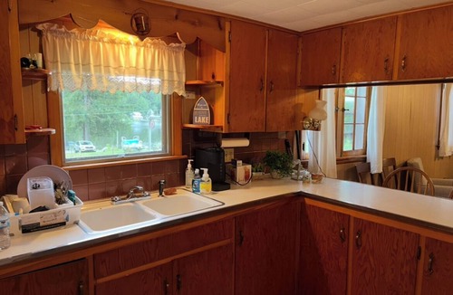 Windsor Cottage | Charming 3-bedroom cottage in Windsor.