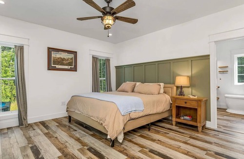 Lebanon Other | Charming 3-bedroom Farmhouse in the Seacoast