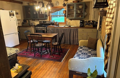 Skaneateles Other | Charming 3-bedroom farmhouse in welcoming Skaneateles, short walk to village.