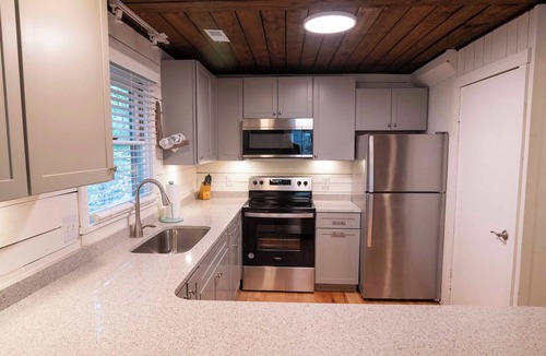Mount Jackson Cabin | Charming 4-bedroom cabin with WiFi, AC in Bryce Resort