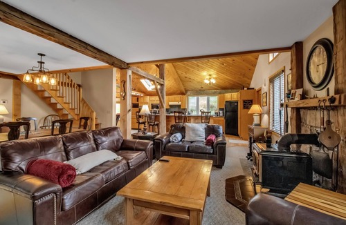 Ellicottville Other | Charming 4-bedroom farmhouse with AC, WiFi in Ellicottville