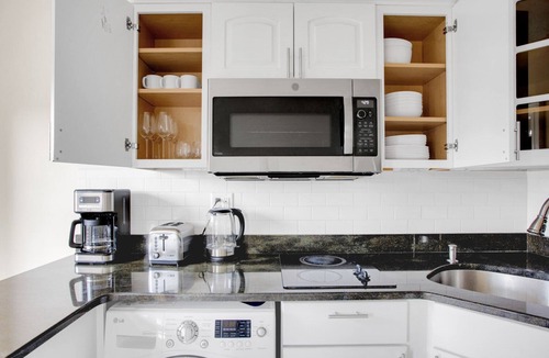 Back Bay Apartment | Charming Back Bay 1BR w/W/D, nr Copley T, by Blueground
