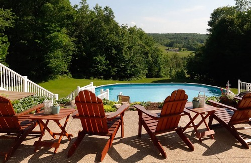 McKean Bed & Breakfast | Charming BnB on private estate with pool: Room #3
