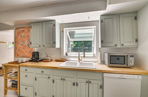 Acra House | Charming Catskills Getaway: Hike, Bike, Sip & More