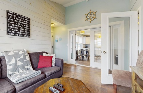 Ogunquit - Wells Condo | Charming condo with outdoor pool, private washer/dryer, partial estuary view