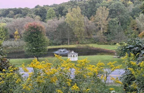 Perinton House | Charming + Cozy 3-bedroom Carriage House with WiFi, AC in wonderful Victor NY