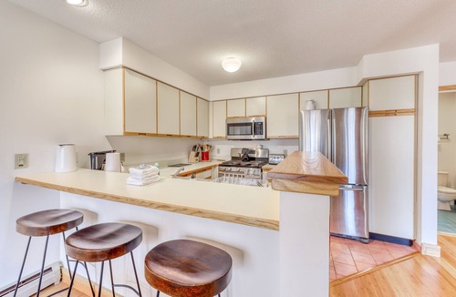 Killington Condo | Charming, dog-friendly home with a private sauna, full kitchen, & furnished deck