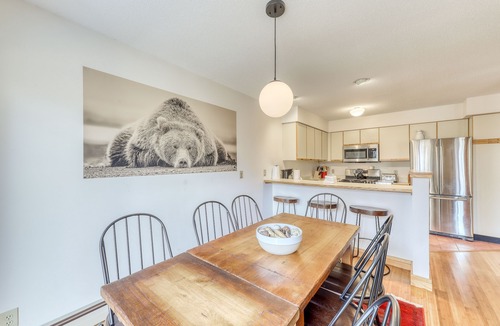 Killington Condo | Charming, dog-friendly home with a private sauna, full kitchen, & furnished deck
