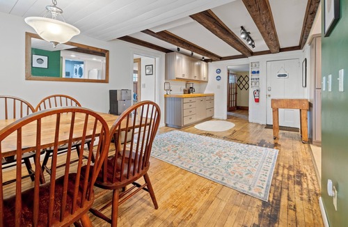 Rochester House | Charming farmhouse near Killington & Sugarbush