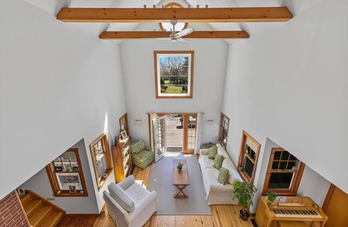 Eastport House | Charming Hamptons Vacation Home awaits