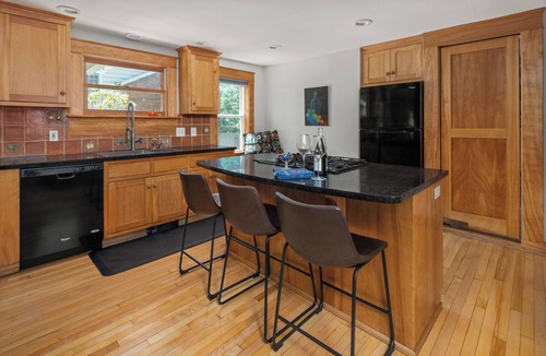 Old North End House | Charming Historic Burlington Home Blocks from Church Street Marketplace