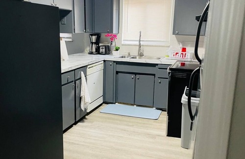 Oak Park Apartment | Charming home https:/youtube.com/shorts/-31OOvCrLG0?feature=share