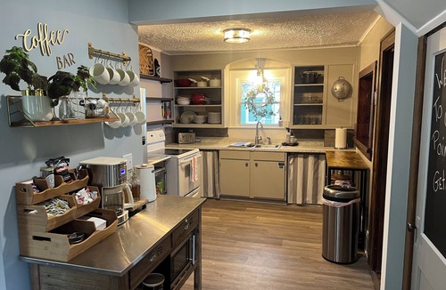 Watkins Glen House | Charming home with stunning lake views!