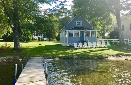 East Andover House | Charming lake front cabin on Highland Lake