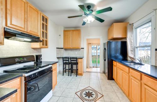 Freeport House | Charming Long Island Home with Fenced Yard!