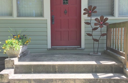 Dauphin House | Charming Riverfront Cottage with stunning views of the Susquehanna River