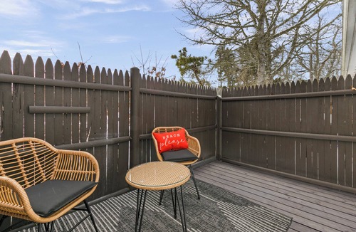 West Harwich Condo | Charming Studio Dennis Port Getaway with WiFi and AC - Close to Beach!