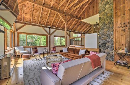 Waitsfield House | Charming Waitsfield Escape 10 Mi to Sugarbush!
