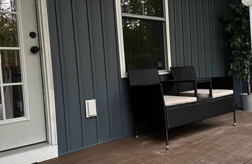 Macon House | Charming wooded home away from home
