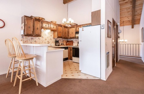 Mammoth Lakes Condo | Chateau Blanc #13