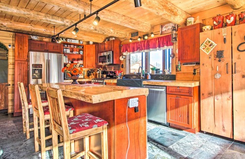 Florence Cabin | Chic Brandon Cabin w/Pool, Hot Tub + Sauna!