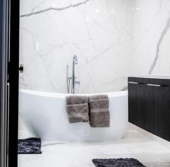 North Bergen House | Chic Luxury 4BR Townhome with NYC Views