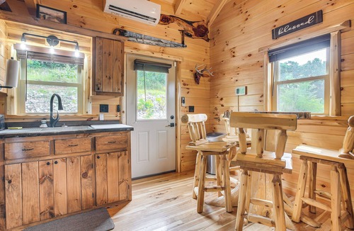 Chillicothe Cabin | Chillicothe Cabin Near Hocking Hills State Park!