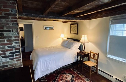 Newburyport Apartment | Circa 1725 home w/Roof Deck and Water Views