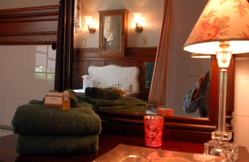 Saratoga Springs Bed & Breakfast | Circular Manor Bed and Breakfast