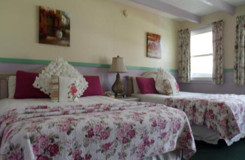Rockport Hotel | Claddagh Motel & Suites