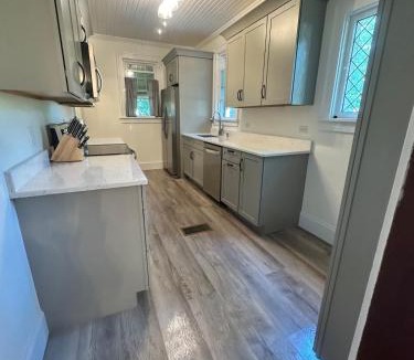 Orono House | Classic Charm with Modern Kitchen Walking Distance to UMaine