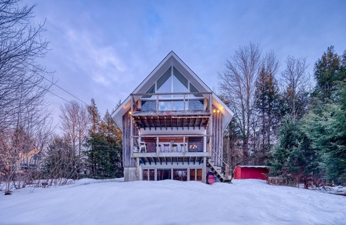 Stowe Ski Chalet | Classic Stowe Ski 3 Bedroom Chalet by RedAwning