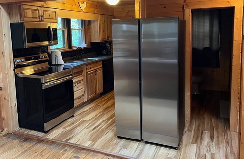Rawley Springs Cabin | Cliff side living by the river at Pine Bluff