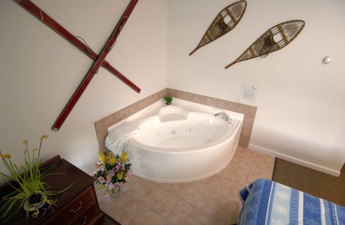North Conway Hotel | Colonial Motel