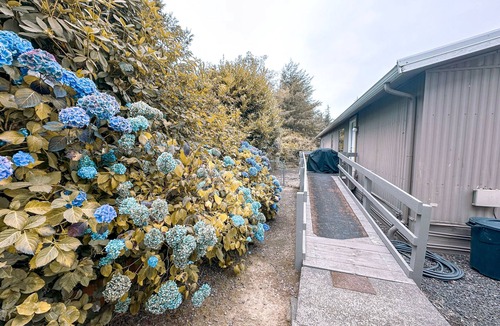 Coos Bay House | Columbus Empire House - Home in Coos Bay, OR