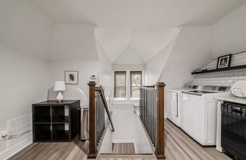 Old North Columbus Apartment | Columbus Getaway! Stylish Apartment!