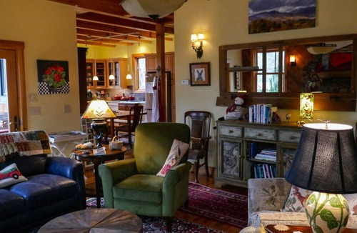 Grassy Creek Cottage | Come experience absolute tranquility. without roughing it!