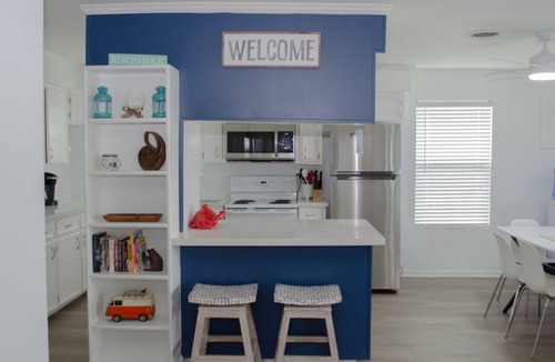 Surfside Beach House | Come relax by beach, cozy cottage close to the beach & Jetty. Water views