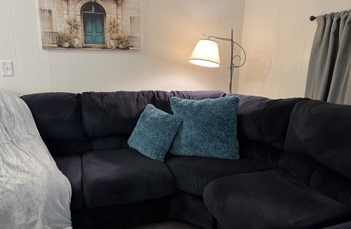 Clifton Park Apartment | Comfy 2 Bedroom in Convenient Clifton Park Location