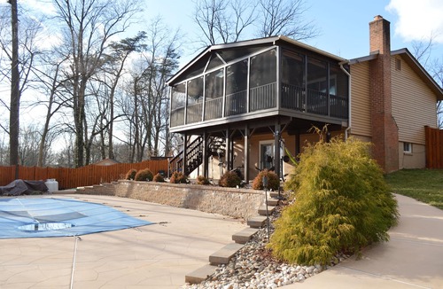 Aspen Hill House | Comfy, Serene Home on Quiet Cul de Sac, Private backyard poolnLic # STR23-00110