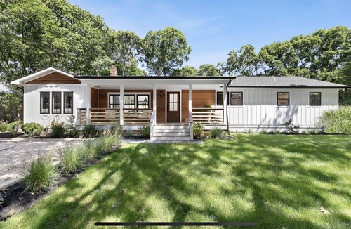 Hampton Bays House | Completely Redone Private Modern Beauty-5 minutes to Dune Road beaches