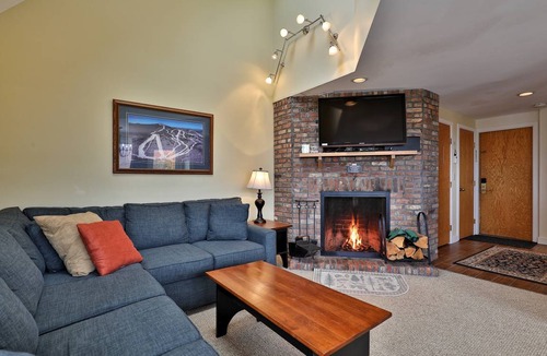 Central Vermont- Killington Condo | Condo ∙ 2 bedrooms ∙ 6 guests