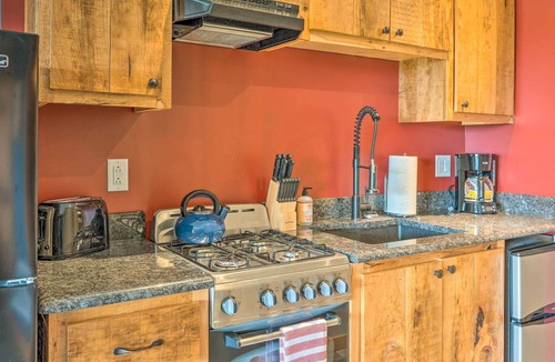 East Burke Condo | Condo w/ Bike Lockers & Maintenance Access!