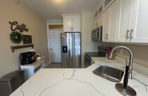 Smith Mountain Lake Condo | Condo with great Lake views. Come stay with us on your vacation ￼