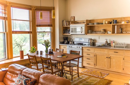 Hardwick Apartment | Contemporary Apartment in Historic 1895 Building