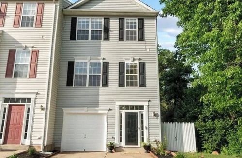 Sterling House | Contemporary Town-home with free parking at premises!