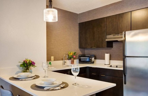 Mount Tabor Hotel | Convenient Location! Full Kitchen, Free Parking, Pets Allowed, Inddor Pool!